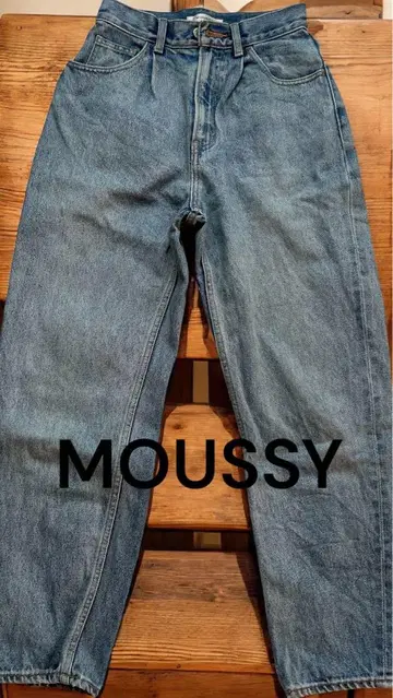 [새상품급] MOUSSY 하이웨스트 데님 팬츠 테이퍼드 데님 M 사이즈