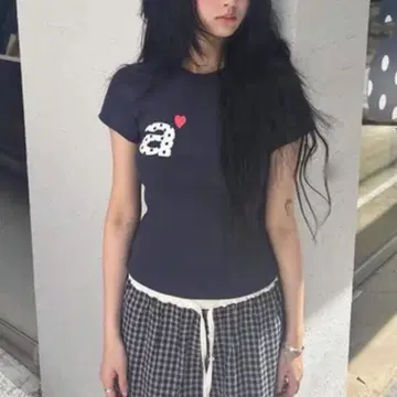 AEAE 네이비 반팔 티셔츠 하트 도트