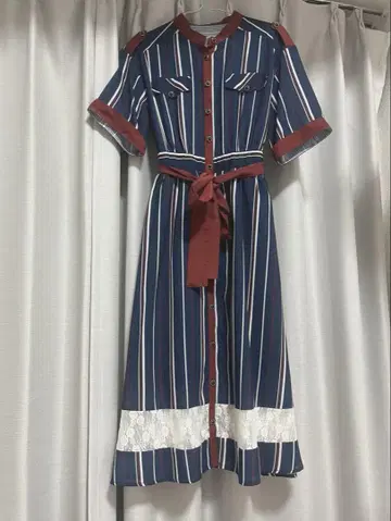axes femme 레이스 절개 원피스 네이비 스트라이프 반팔