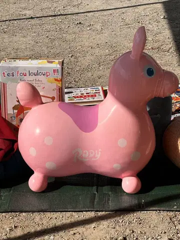 Rody 스카이콩콩 핑크 폴카 도트