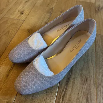 질스튜어트 펌프스 23.5cm 힐 비쥬 장식