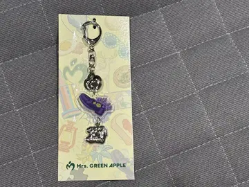 Mrs.GREEN APPLE 랜덤 참 키링 [라일락]