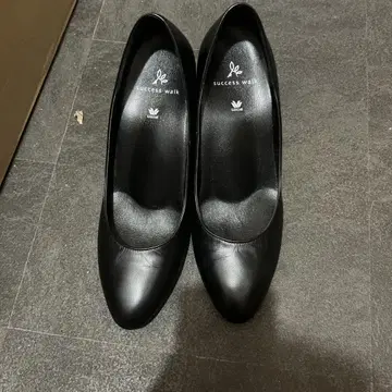 success walk 블랙 하이힐