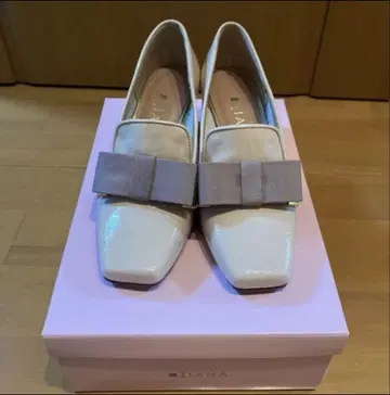 [ 새상품급 ] 힐업 오페라 다이애나 22cm