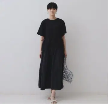 핏 앤 플레어 도킹 원피스