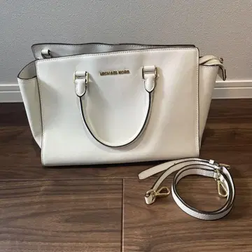 MICHAEL KORS 화이트 숄더백