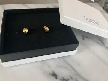 도터스 주얼리 DAUGHTERS JEWERLY Coil studs