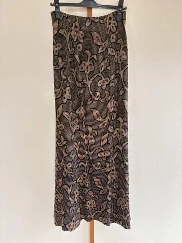 투데이풀 jacquard Leaf pencil skirt 38