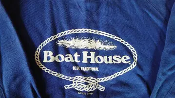 Boat House 트래디셔널 맨투맨 네이비