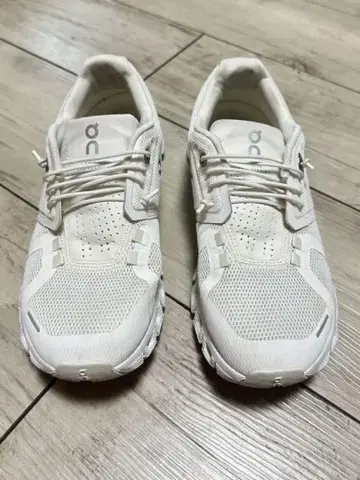 On Cloud5 23.0 All White