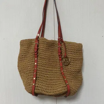 MICHAEL KORS 바스켓백