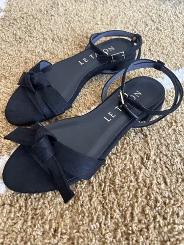 LE TALON 샌들 SS 21.5cm 블랙 시착만 한 상품 새상품급
