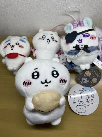 치이카와 모몽가와 함께, 후시미 이나리 마스코트 4개