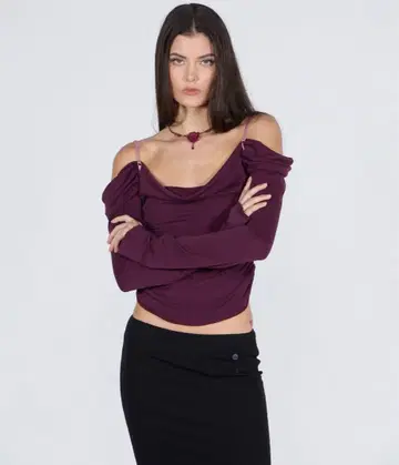 SCULPTOR Draped Off-Shoulder Top