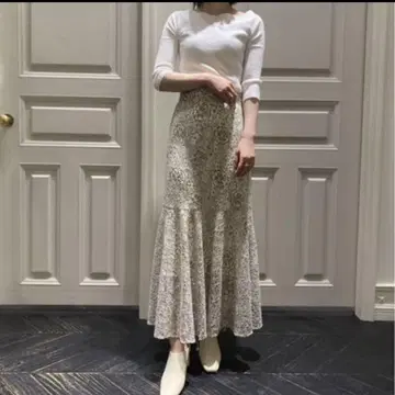 FRAY I.D 레이스 내로우 절개 스커트