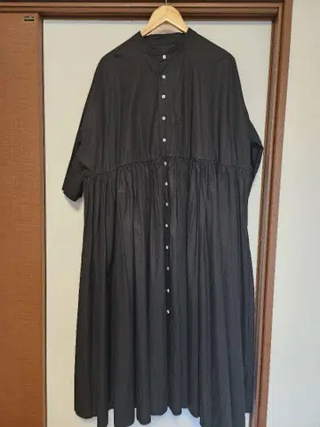 블랙 셔츠 원피스 7부 소매 플레어