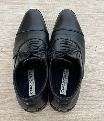 새상품급 CEDAR CREST 블랙 드레스 신발