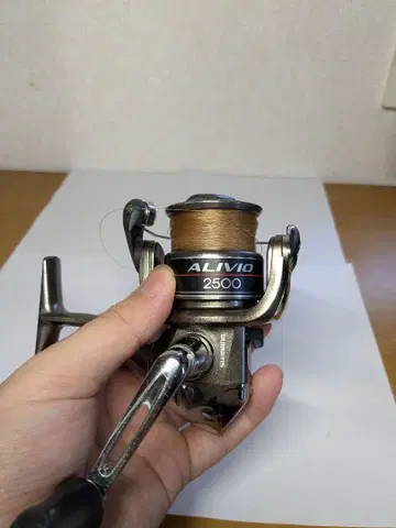 ALIVIO 2500 낚시 릴