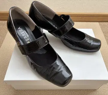 FERREIRA 블랙 힐 신발 23.5cm