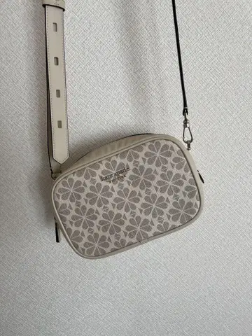 베이지 꽃무늬 숄더백