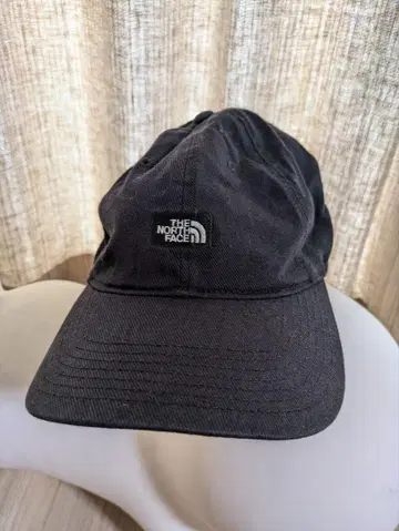 THE NORTH FACE 블랙 캡 조정 가능