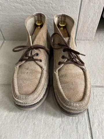 Russell Moccasin Co. 모카신 베이지