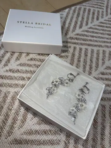 STELLA BRIDAL 플라워 모티프 귀걸이