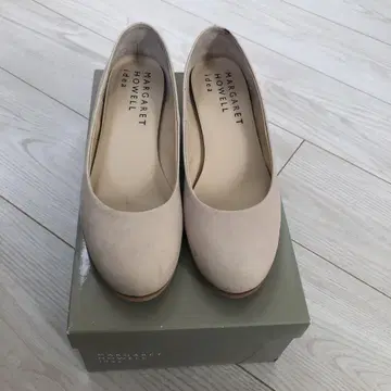 MARGARET HOWELL 베이지 펌프스 22.5