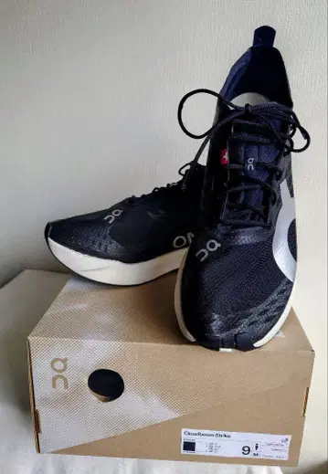 온 클라우드붐 스트라이크 남성용 블랙 27cm 온재팬 정품