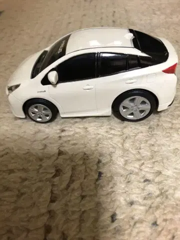 PRIUS 화이트 미니카