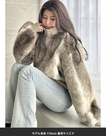 GYDA RIB 에코 퍼 숏코트