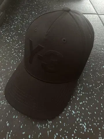Y3 올 블랙 캡