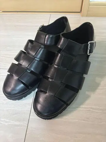 뷰티&유스 유나이티드 애로우즈 구르카 샌들 26cm 블랙