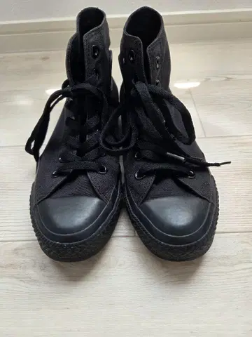 CONVERSE 하이컷 스니커즈 23.5cm