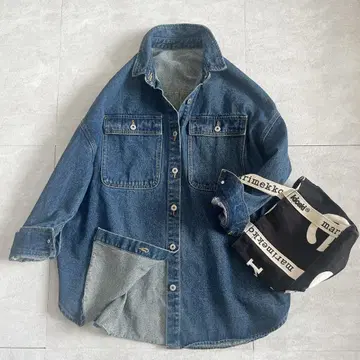 새상품급 LOUNGEDRESS 라운지드레스 오버 데님 자켓 블루
