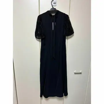 새상품 kana 퍼프 슬리브 머메이드 원피스 블랙 M 드레스