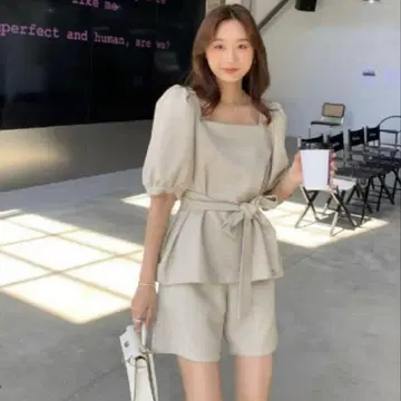 BIRTHDAY BASH 퍼프 슬리브 숏 SETUP 블랙