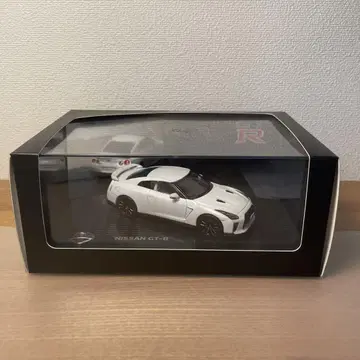 닛산 오리지널 GT-R R35 화이트 1/43 미니카