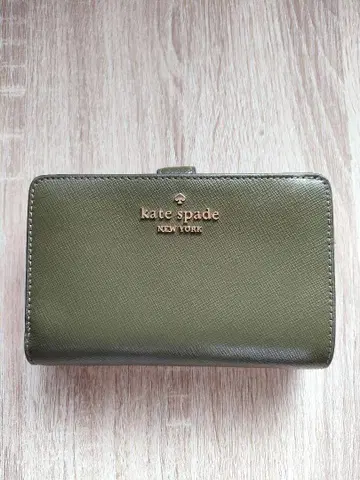 kate spade 접이식 지갑 올리브 그린