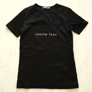 새상품급 theory luxe 반팔 티셔츠 큐빅 로고 블랙 38 일본제