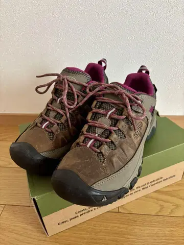 KEEN Targhee III 킨 터기 트레킹 슈즈 24