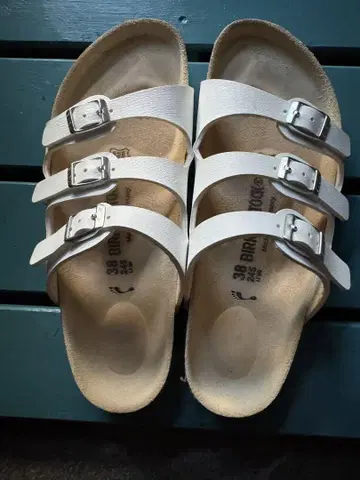 BIRKENSTOCK 화이트 스포츠 샌들 38