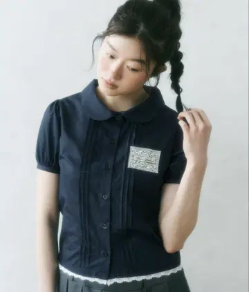 FCMM [일본 한정] TAG BLOUSE / 택 블라우스
