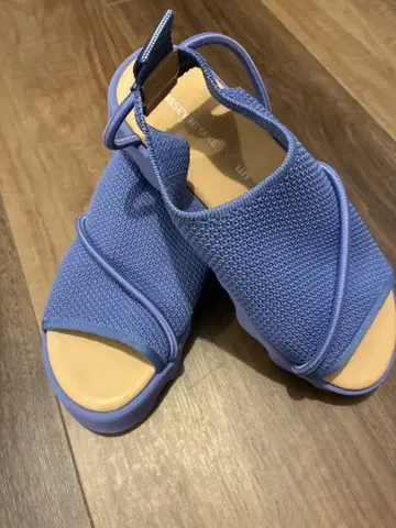 ISSEY MIYAKE x un 스포츠 샌들 블루