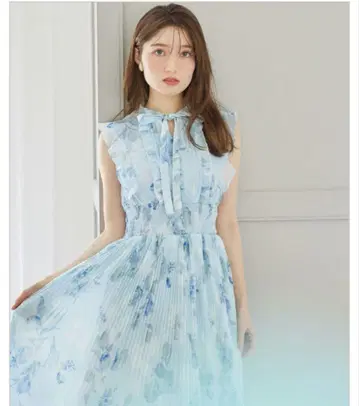 토코 클로젯 그레이쉬 색스 블루 원피스 꽃무늬