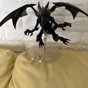 BANDAI S.H.피규아트 붉은 눈의 흑룡
