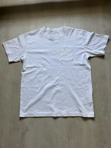 sacai 브랜드 로고 자수 티셔츠 사이즈 2