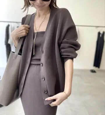 새상품 라빠르망 Knit V넥 Cardigan 세트 판매