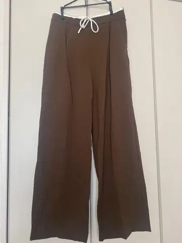 브라운 슬랙스 XS 사이즈 ZARA