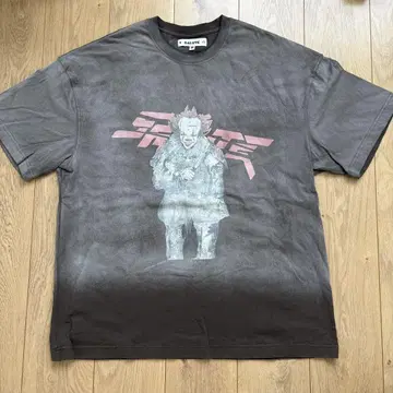 Salute joker tee